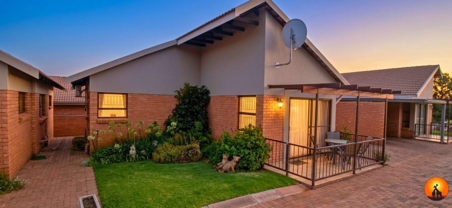 1 Bedroom Property for Sale in Langenhovenpark Free State